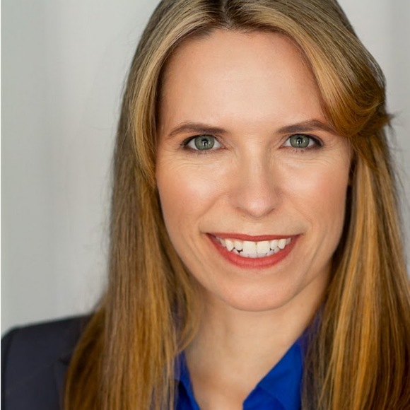 Meet your Posher, Deirdre - Picture 1 of 1